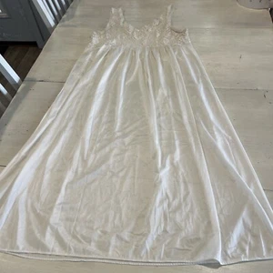 Vintage Unforgettable Nightgown M White Lingerie Embroidered Lace Beaded Silky - Picture 1 of 16