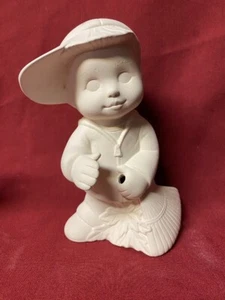 Bisque de cerámica Sweet Tot Boy con rastrillo Halloween listo para pintar - Imagen 1 de 2