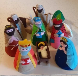 Vintage Handmade Felt  Set 12 Piece nativity - Picture 1 of 6