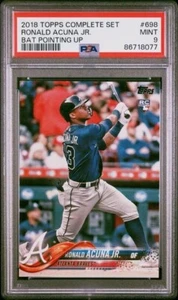 PSA 9 neuwertig 2018 TOPPS KOMPLETTES SET #698 RONALD ACUNA JR. FLEDERMAUS ZEIGEN RC ## - Bild 1 von 2