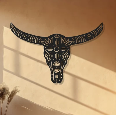 Arte de pared de metal con calavera de toro, arte sobre la cama, calavera de toro de novillo de metal rústico grande Foto 1 de 4