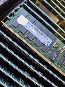 NEU Micron 128GB 2RX4 PC5-6400B MTC40F2047S1RC64BB1 DDR5-6400 PC5-51200 DDR5 RAM - Bild 1 von 2