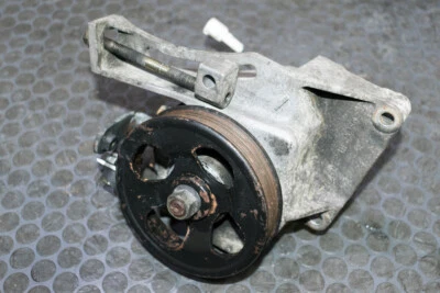 02-05 JDM Subaru Impreza WRX OEM EJ205 Bomba de dirección asistida Foto 1 de 4