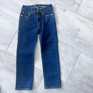 Pantalones de mezclilla GAP para niños lavado oscuro pierna recta cintura ajustable talla 7 - Imagen 1 de 6