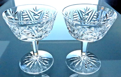 Copos de coquetel Waterford cristal clare licor 3 3/4" - CONJUNTO DE DOIS (2) PERFEITO ESTADO - Imagem 1 de 4
