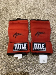 Title Boxing Classic Glove Wraps - Red Black Trim Regular Size - Picture 1 of 3