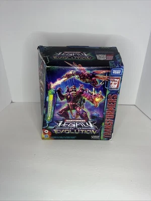Figura de acción Hasbro Transformers Legacy Evolution Transmetal II Megatron 8,5" Foto 1 de 4