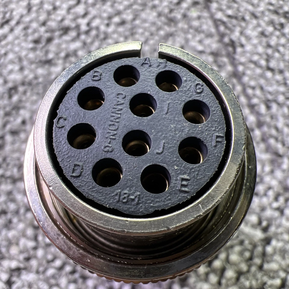 Enchufe controlador presurización ITT Canon MS3106E18-1S Foto 1 de 4