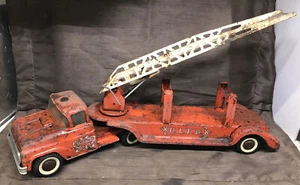VINTAGE 1960s BUDDY L FIRE DEPT #3 LADDER TRUCK - PRESSED STEEL - 26" LONG - Picture 1 of 12