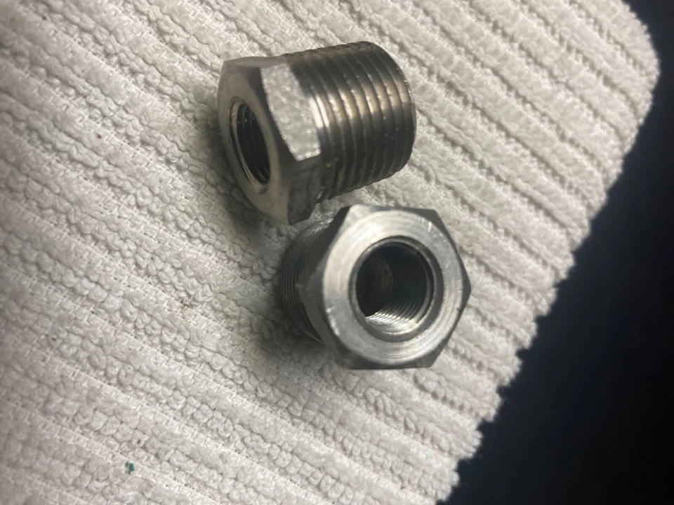 3/8'' x 1/8'' pipe bushing stainless steel 2pc. - Image 1 of 1