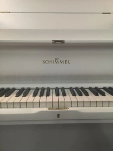 PIANO SCHIMMEL 112 WHITE - Zdjęcie 1 z 5