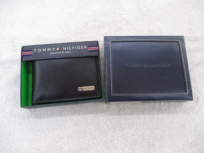 Tommy Hilfiger 男式高级皮革 Passcase Billfold 钱包 31TL22X053 黑色 — 第 1/4 张图片
