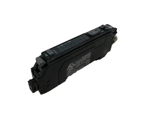 Keyence FS-N11CP Fiber Amplifier Unit *No Cover* - Picture 1 of 3