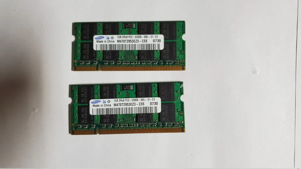 Memoria PC - 2x 1GB 2Rx8 PC2-5300S-555-12-E3 Foto 1 de 1