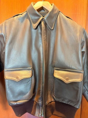 Chaqueta de vuelo personalizada Lost Worlds Inc A-2 - 36S, paquete con cremallera corona #10 Foto 1 de 4