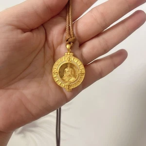 Tibetische Ghau Box Anhänger Vajra Amulett rund Medaillon buddhistische Halskette Unisex - Bild 1 von 7