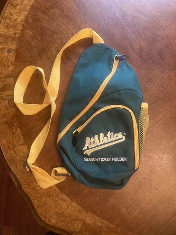 MLB Oakland Athletics SLING Backpack "SEASON TICKET HOLDERS" FREE SHIP! READ! Cover