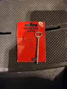 Vintage NOS Taylor Lock Co No G502 Solid Barrel Skeleton Key Nickel Plated🗝 - Picture 1 of 3