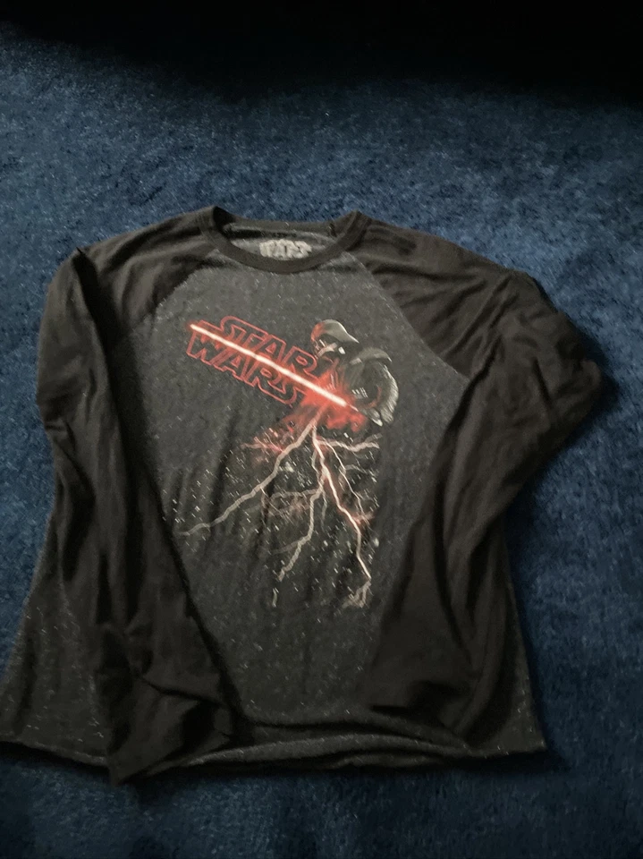 Boys STAR WARS Sz XL LONG SLEEVE  Boys t-shirt Black - Image 1 of 1