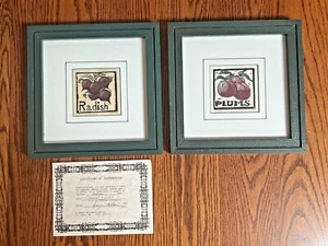 2 Signed Alice Jaeger-Ashland Relief Block Prints Framed "Plums" & "Radish" COA - Foto 1 di 8