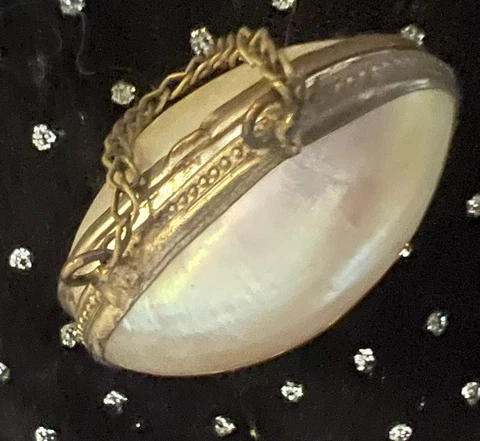 Antique Victorian Mother of Pearl Nacre Thimble holder Cover