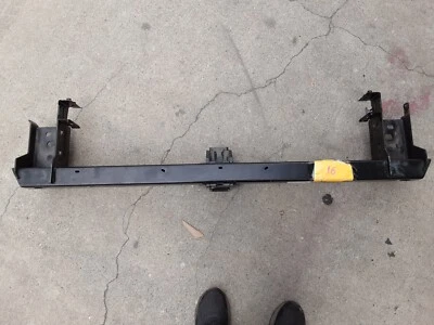 Enganche de remolque Rivian R1S 2021-2023 OEM PT00014954-D.1 Foto 1 de 4