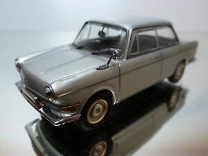 MINICHAMPS BMW 700 LS 1962-1965 - SILVER 1:43 - VERY GOOD CONDITION - 18