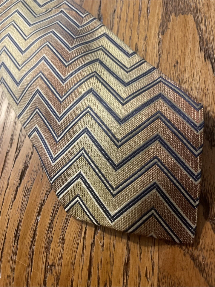 Corbata de seda geométrica tejida Tino Cosma usada en excelente estado para hombre hecha en Italia Foto 1 de 4