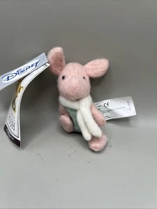 Calamita Disney Store Winnie the Pooh Classic Piglet Bean Bag 🧲 con etichette - Foto 1 di 12