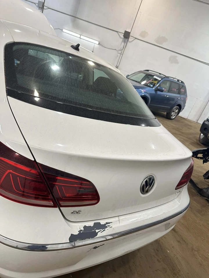 Used Deck Lid fits: 2014 Volkswagen Cc  Grade A - Imagem 1 de 4