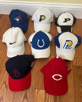 LOTE de 99 sombreros incluyendo personaje de pesca tipo camionero NFL Foto 1 de 4