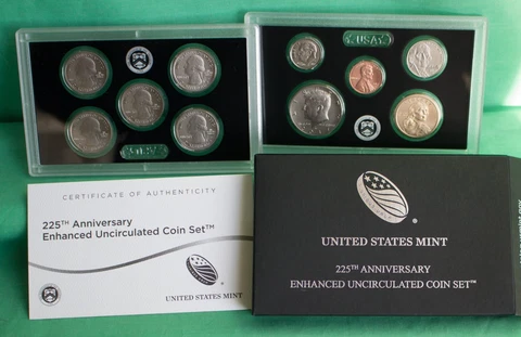 2017 S Enhanced Uncirculated 225th Anniv 10 Coin Mint Set Original Box and COA Cover