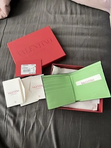 Valentino VLOGO Men's Bicolor Leather Bifold Wallet NEW IN BOX! Fast Ship! - Picture 1 of 7