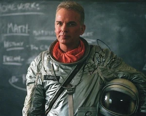 FOTO 8X10 FIRMADA POR BILLY BOB THORTON CON CERTIFICADO DE AUTENTICIDAD Y PRUEBA - Imagen 1 de 2