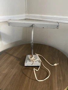 Vintage Retro Mustang Gooseneck Lamp - MADE IN  PAN JAPAN - Picture 1 of 9