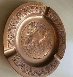 Copper Ashtray - Hand Engraved with Camel and Palm Tree - North Africa - Vintage - Picture 1 of 6