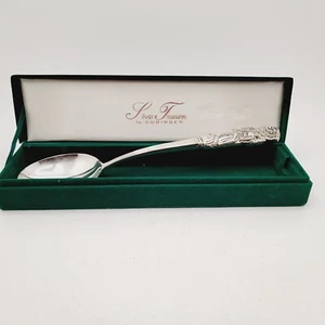 Silver Treasures Serving Spoon Holidays Santa Claus Godinger Original Velvet Box - Picture 1 of 9