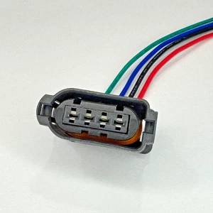 Plug 1-1718628-1   1718637-1  (Female with wires) - Picture 1 of 3