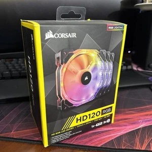Corsair HD120 RGB LED, 120 mm RGB LED PWM 3 Pack & Fan Hub CO-9050067-WW PC fan - Photo 1/6
