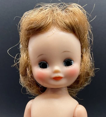 "Muñeca Betsy McCall vintage de los años 50 con pasadores y zapatos originales de 8""" Foto 1 de 4