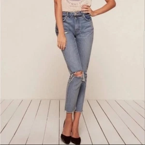 Reformation Julia Jean Savu Light Wash Raw Hem Distressed Denim Casual 29x27 - Bild 1 von 7