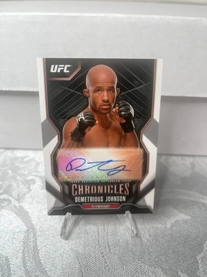 2015 Topps UFC Chronicles - Autographs Demetrious Johnson #CA-DJ (AU) - Image 1 of 2