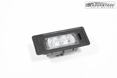 AUDI A4 QUATTRO B9 2017-2024 MALETERO TRASERO DERECHO MATRÍCULA LUZ LÁMPARA OEM Foto 1 de 4