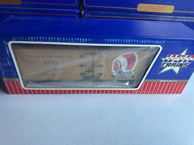 USA Trains R-16365 Rath Black Hawk Beer Reefer G Scale NIB  - Image 1 of 3