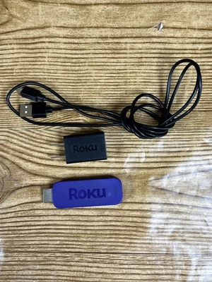 Roku Streaming Stick (2ª geração) roxo 3500X e adaptador de energia, sem controle remoto - Imagem 1 de 4