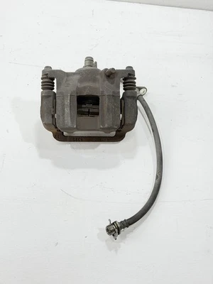 Pinza de freno trasera derecha del lado del pasajero Honda Odyssey 2011-2017 tracción delantera OEM Foto 1 de 4