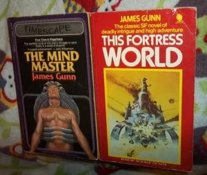 The Mind Master and This Fortress World by james gunn Pocket / Sphere 1982 - Picture 1 of 2