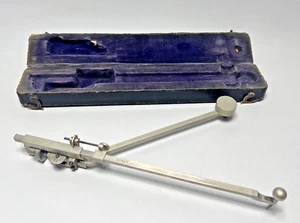 Caja de herramientas planímetro polar estilo Amsler de latón antiguo alemán de 1890 - Imagen 1 de 7