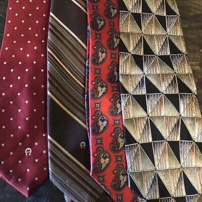 Juego de 4 corbatas geométricas a rayas de cachemira multicolor de diseñador Etienne Aigner  Foto 1 de 4