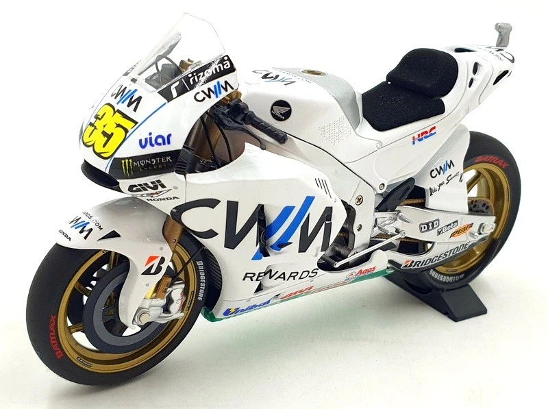 Minichamps 1/12 Scale 122 151135 - Honda RC213V LCR Honda Cal Crutchlow 2015 - Image 1 of 4